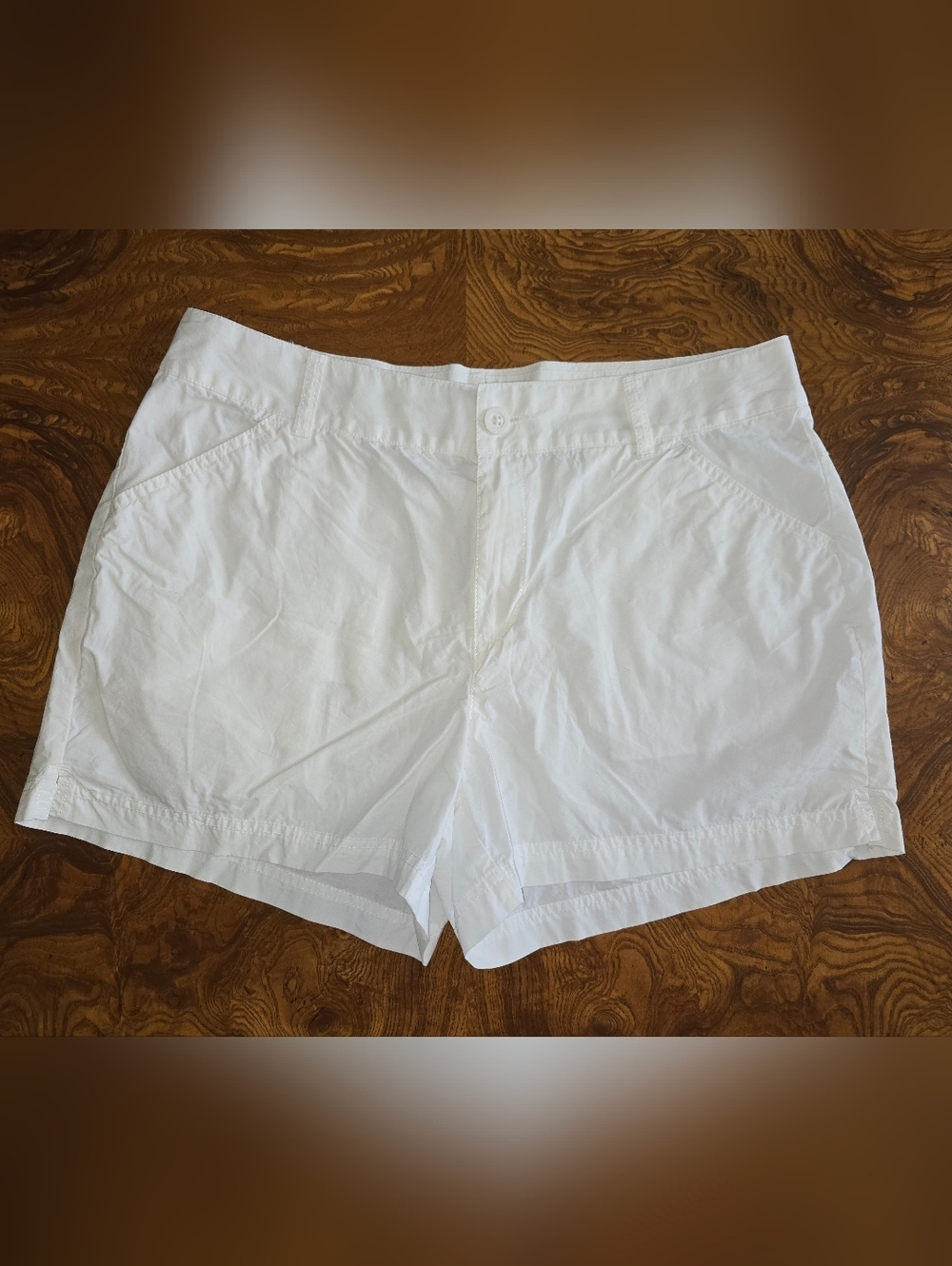 Columbia Women's Washed Out Shorts White Womens Size 14 4" Inseam